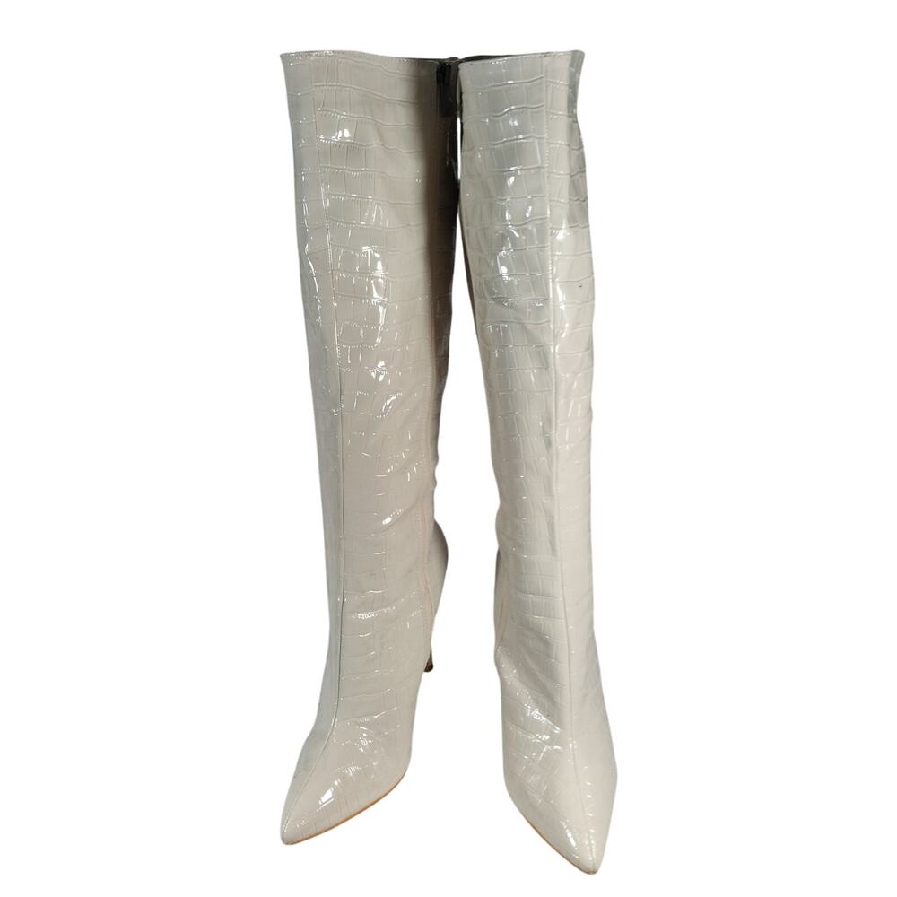 GORGEOUS! RICH VANILLA CREAM VEGAN PATENT LEATHER POINTY TOE BOOTS! SZ 8.5M - Picture 1 of 9